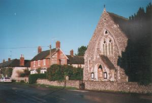 The Queen's Head pub, Ivon House and the United Reformed Church on 17th October 2004