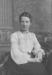 Louisa, daughter of Abner, wife of Fred Witt, about 1890 Louisa, daughter of Abner, wife of Fred Witt, about 1890