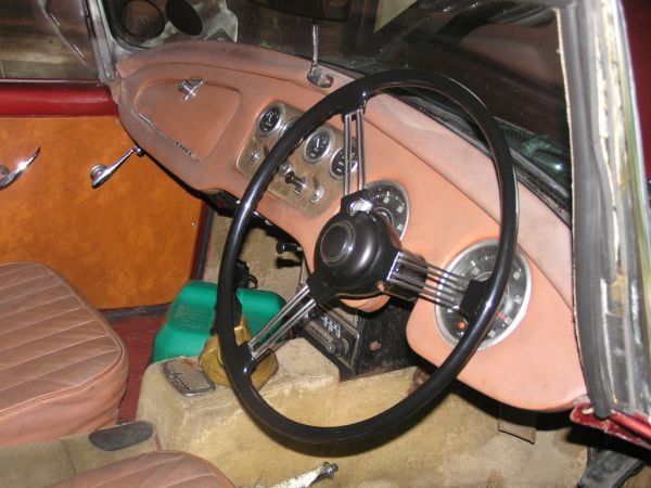 Daimler Dart SP250 interior 31st May 2014 at Broad Chalke