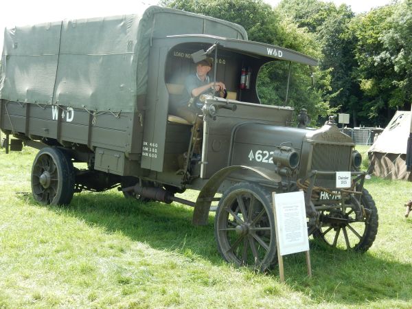 1915 Daimler lorry at the Chalke Valley History Festival on 2nd July 2017