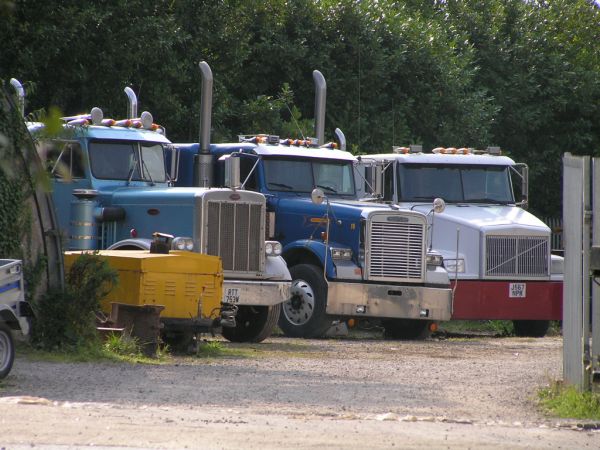 Large tractor units on 11th September 2006